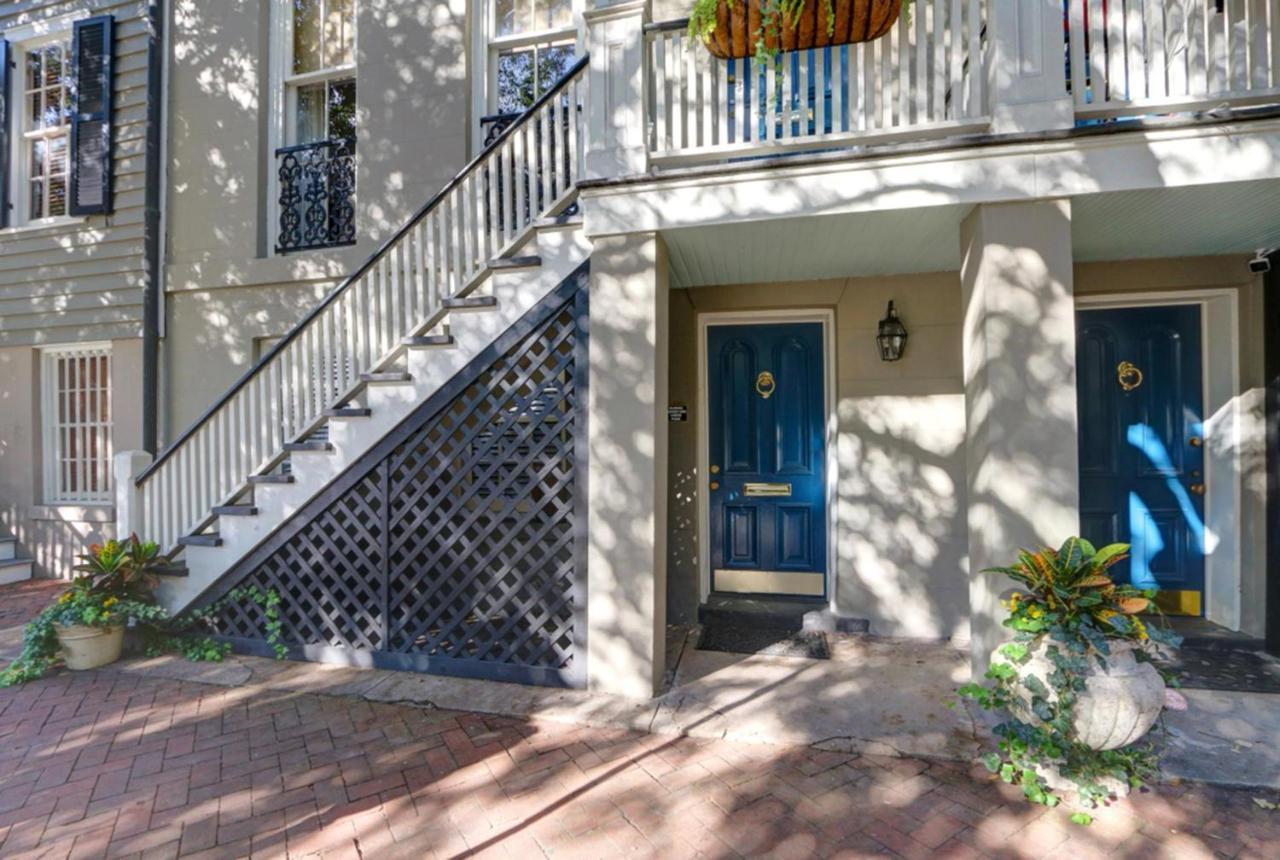 Apartment Isaac Laroche Garden Savannah